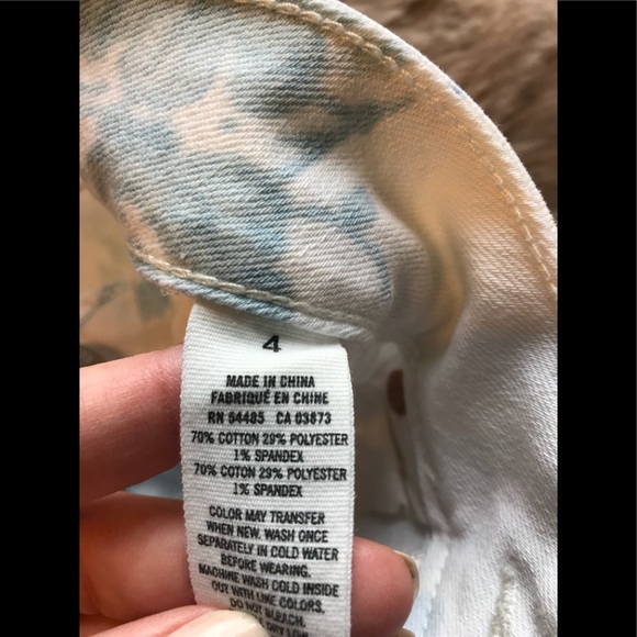 AEO White flowered Jean shorts size 4 - Picture 4 of 6